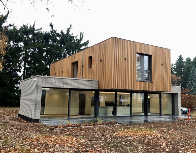 Maison Clé-sur-porte moderne - bois